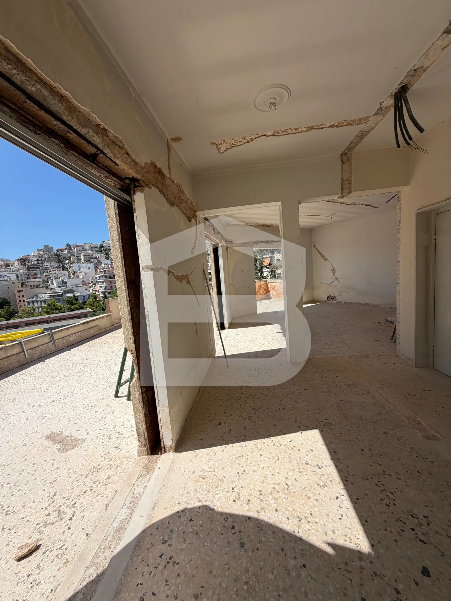 BIR-0038 - Commercial space for sale, 1000 sq.m., €1,900,000