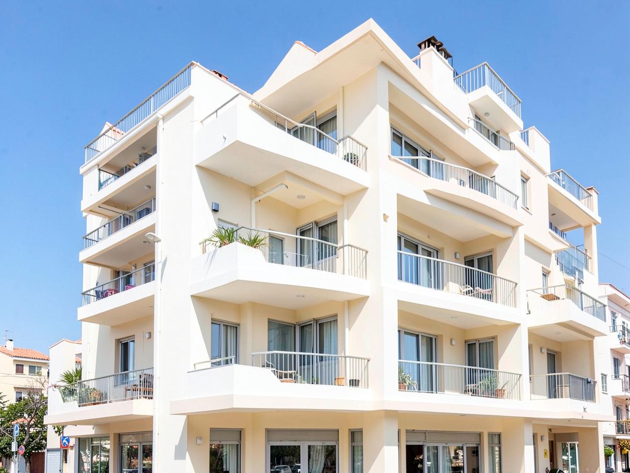 Six-unit building, off-market purchase — Nea Smyrni, Athens